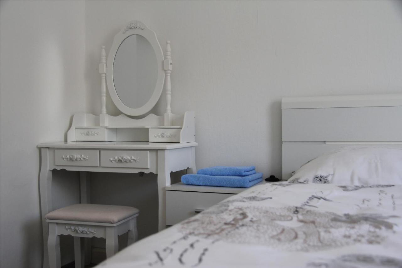 Geraeumige 4 Zimmer Wohnung An Den Kaiserthermen Trier Exteriör bild