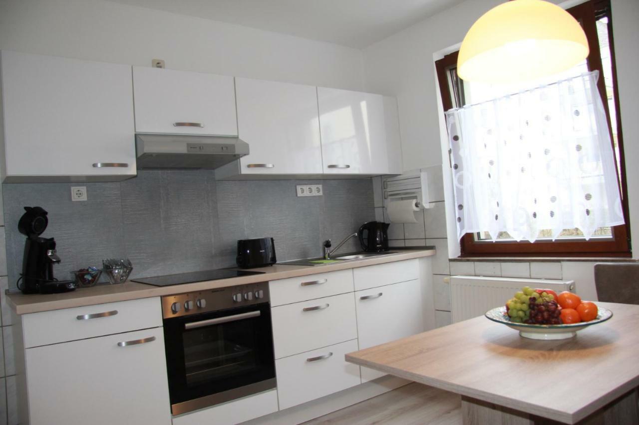 Geraeumige 4 Zimmer Wohnung An Den Kaiserthermen Trier Exteriör bild